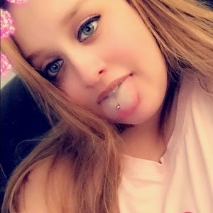 Meet your Posher, Caitlyn